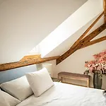 Moderne Altbauwohnung Im Zentrum Von Mit Wellness Berno