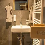 Moderne Altbauwohnung Im Zentrum Von Mit Wellness * Bern