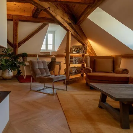 Apartamento Moderne Altbauwohnung Im Zentrum Von Mit Wellness Berna