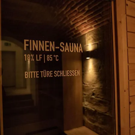 Moderne Altbauwohnung Im Zentrum Von Mit Wellness * Berna