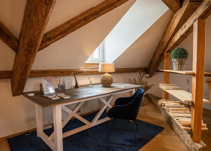 Moderne Altbauwohnung Im Zentrum Von Mit Wellness Berna