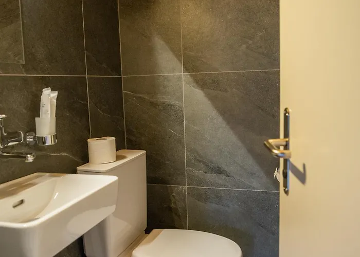 Apartamento Moderne Altbauwohnung Im Zentrum Von Mit Wellness Berna